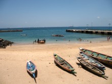 plage sur l'île de Gorée
